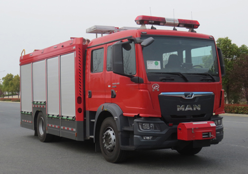 德國曼6-7噸泡沫消防車