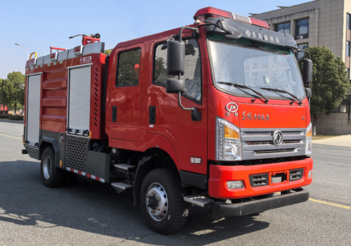 東風(fēng)四驅(qū)4噸水罐消防車